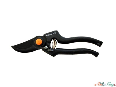 Секатор Fiskars садовый профессиональный PRO