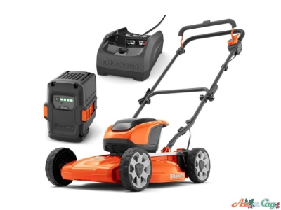 Аккумуляторная газонокосилка Husqvarna LB 144i KIT